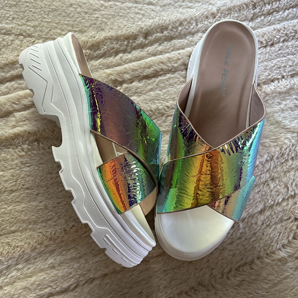 Public Desire Elma Chunky Iridescent Sandal size 8